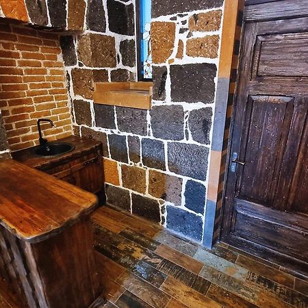 Via Gyumri Hotel Екстериор снимка